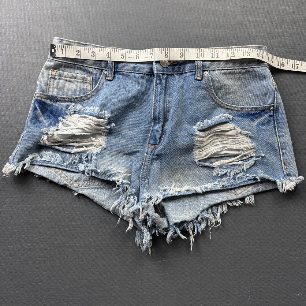 Forever 21 Denim Shorts Women's 30 Blue Distressed Frayed Cutoff Festival Y2K - Picture 3 of 6